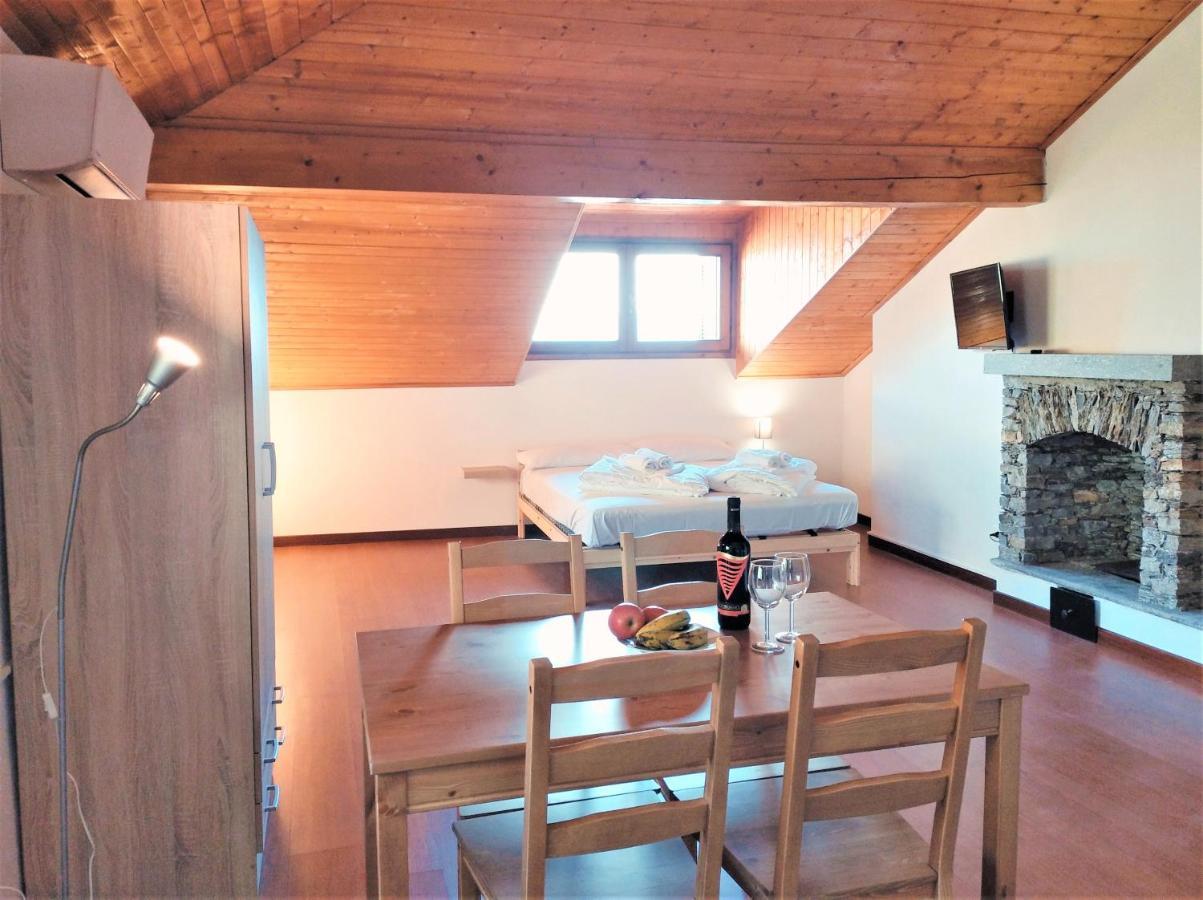 Trarego Haus Apartment ภายนอก รูปภาพ